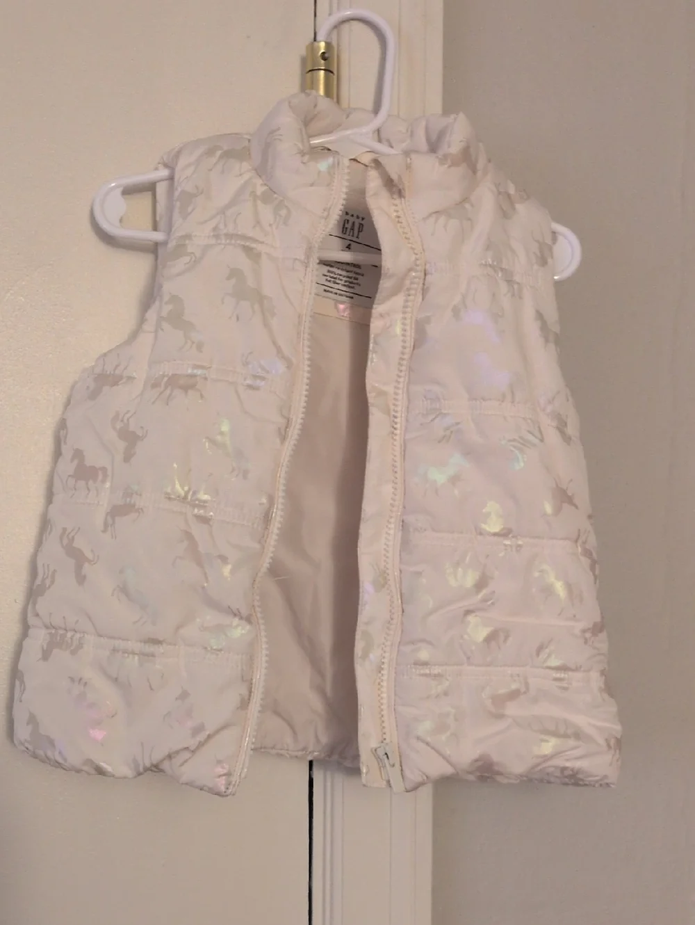 GAP Iridescent‎ Unicorn Puffer Vest - Cream